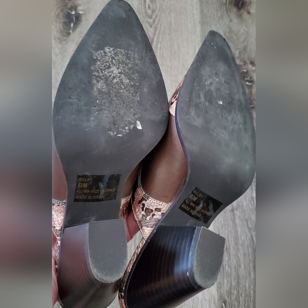 Rampage Women's Brown and Gold Western Mules - Picture 6 of 6